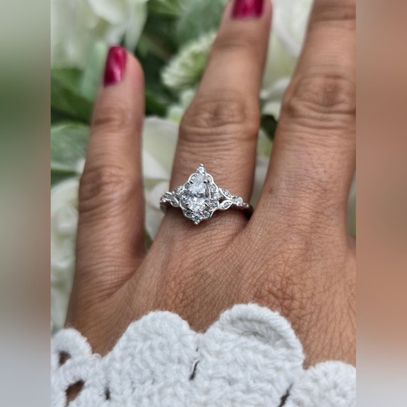 ♥️ PENELOPE ENG RING